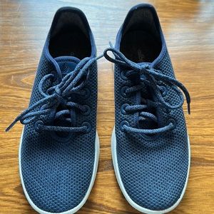 ALLBIRDS ladies sneakers